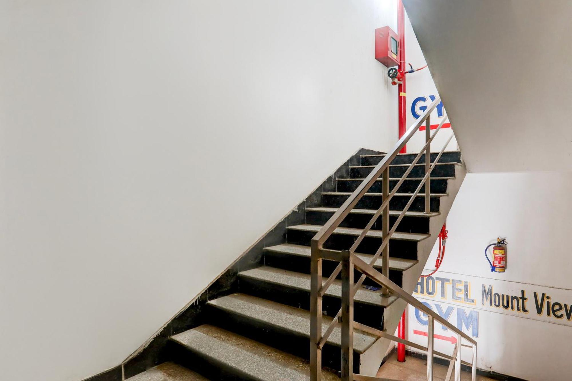 Hotel O Shree Mayaa Gválijar Kültér fotó